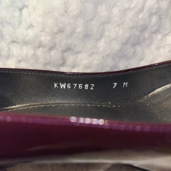 STUART WEITZMAN Heels Burgundy sz 7 - Picture 3 of 10
